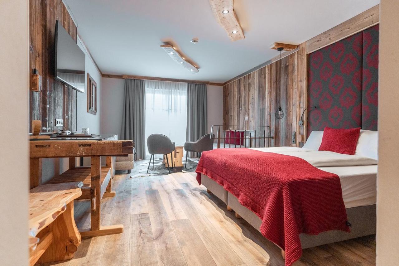 Hotel Astrid - Inklusive Kostenfreier Jokercard Saalbach Hinterglemm Kültér fotó