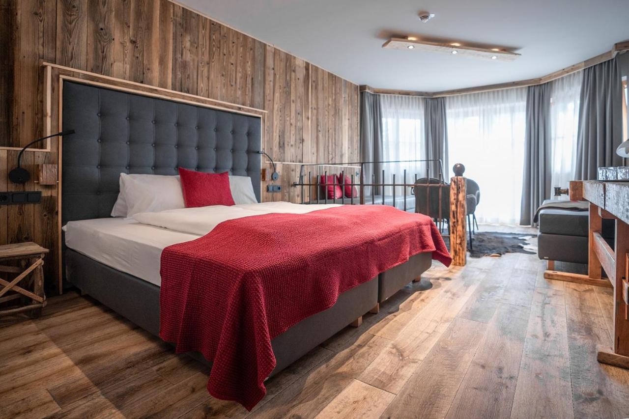 Hotel Astrid - Inklusive Kostenfreier Jokercard Saalbach Hinterglemm Kültér fotó
