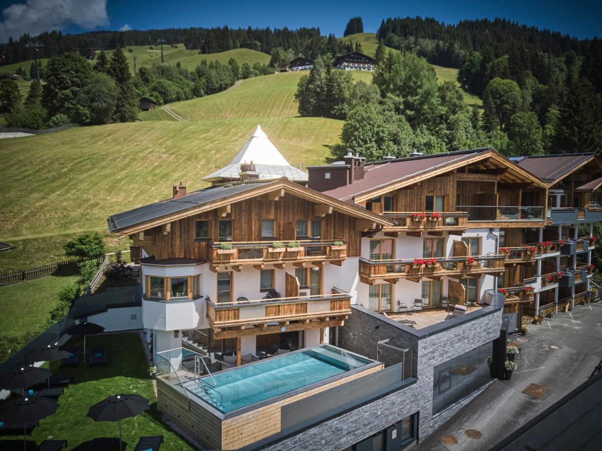 Hotel Astrid - Inklusive Kostenfreier Jokercard Saalbach Hinterglemm Kültér fotó