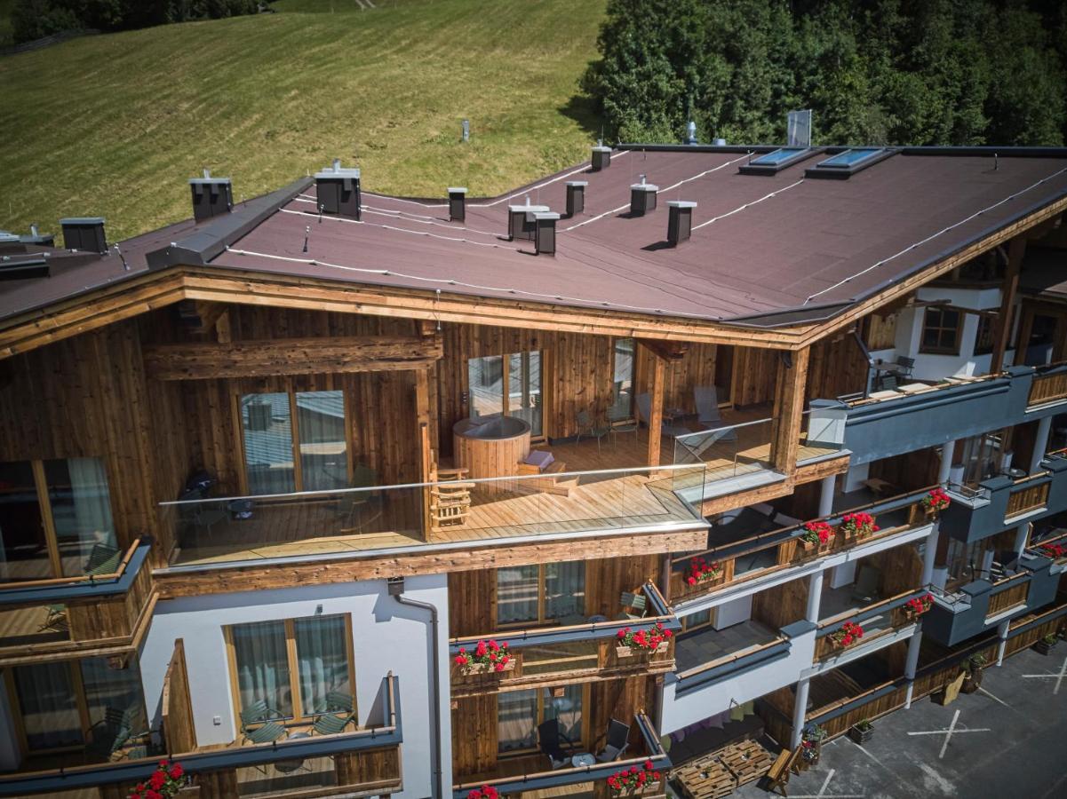 Hotel Astrid - Inklusive Kostenfreier Jokercard Saalbach Hinterglemm Kültér fotó