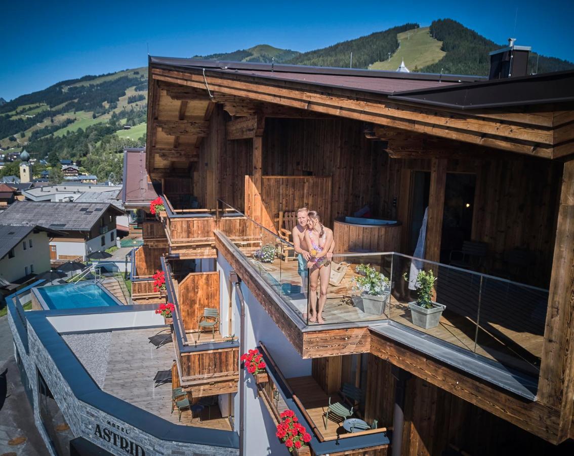 Hotel Astrid - Inklusive Kostenfreier Jokercard Saalbach Hinterglemm Kültér fotó
