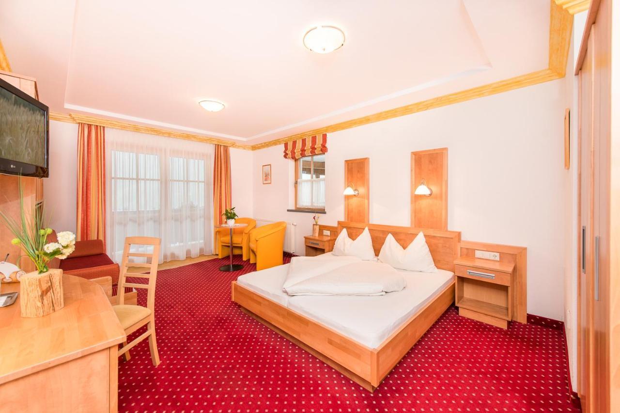 Hotel Astrid - Inklusive Kostenfreier Jokercard Saalbach Hinterglemm Kültér fotó